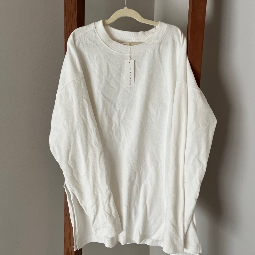 Le Bon Shoppe - NWT - White Slipover Sweater Crew